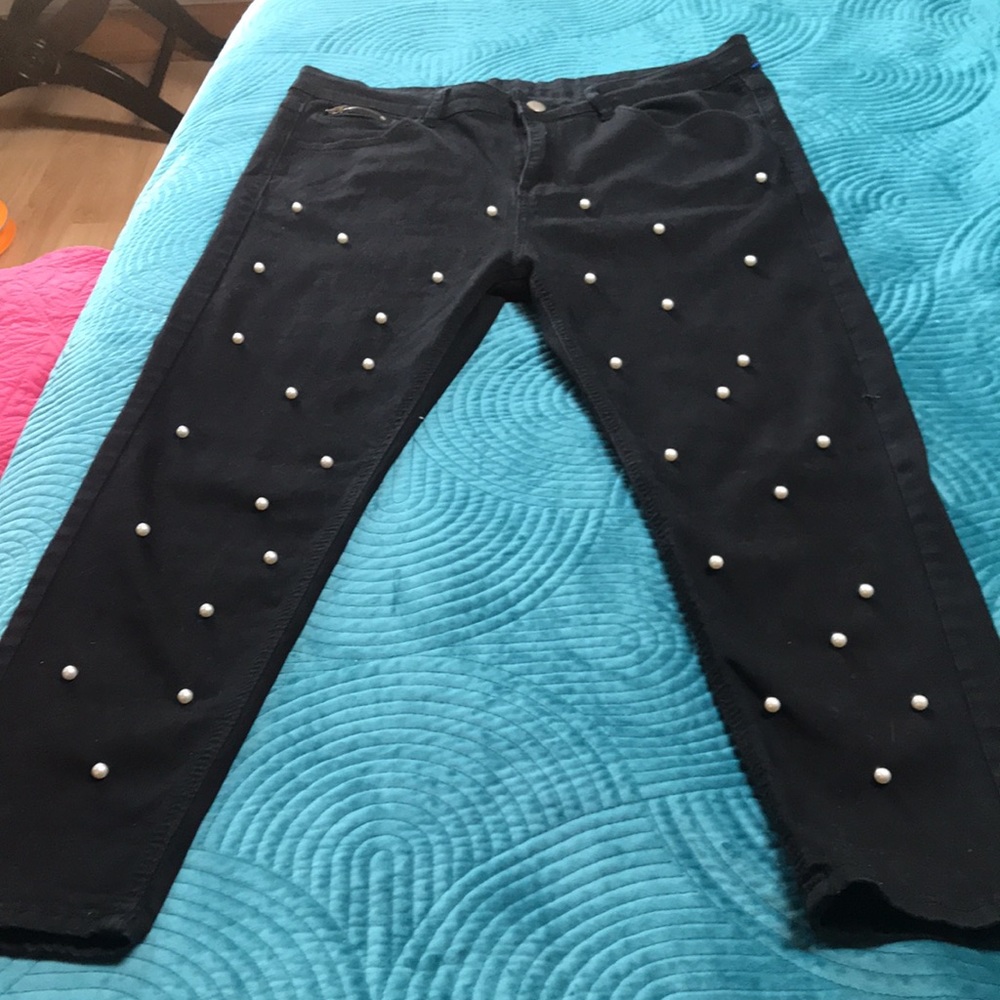 Plus size jeans -2XL so unique and fun pearls in front